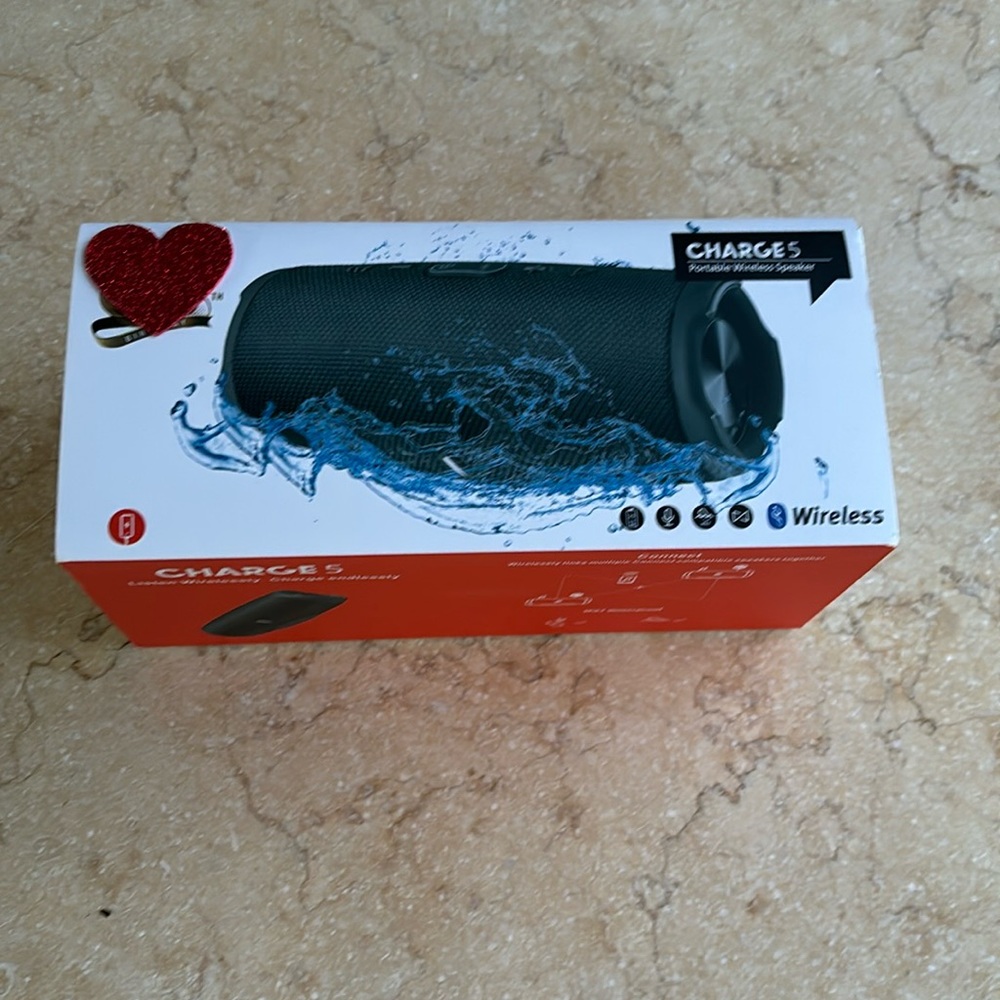 Brand new big Bluetooth red speaker